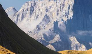 阿尔卑斯山位于哪里 阿尔卑斯山在哪